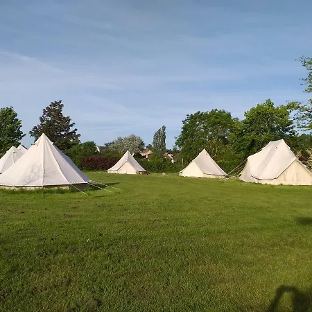 Camping Du Migron مكان تخييم